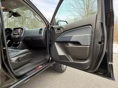 Used 2022 Chevrolet Colorado Z71 image 27