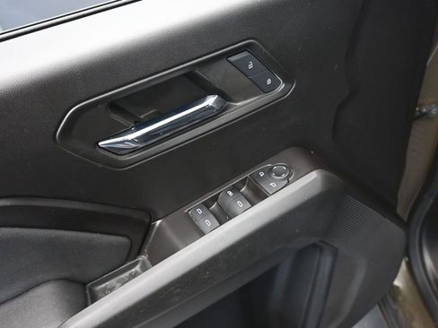 Used 2024 Chevrolet Colorado LT w/ LT Convenience Package image 23