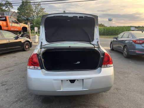 Used 2009 Chevrolet Impala LS FWD image 36