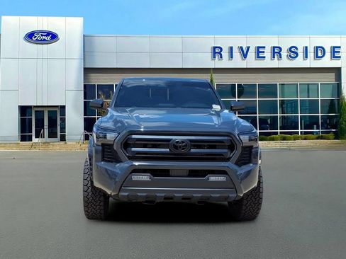 Used 2025 Toyota Tacoma SR5 AWD/4WD image 2
