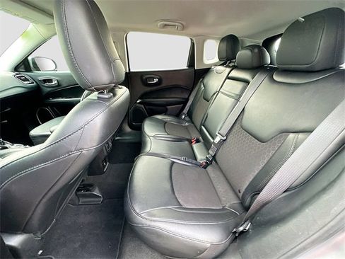 Used 2020 Jeep Compass Latitude image 22