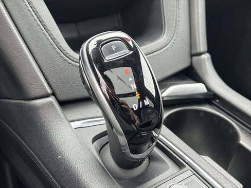 Certified 2022 Cadillac XT5 Premium Luxury w/ Technology Package image 32