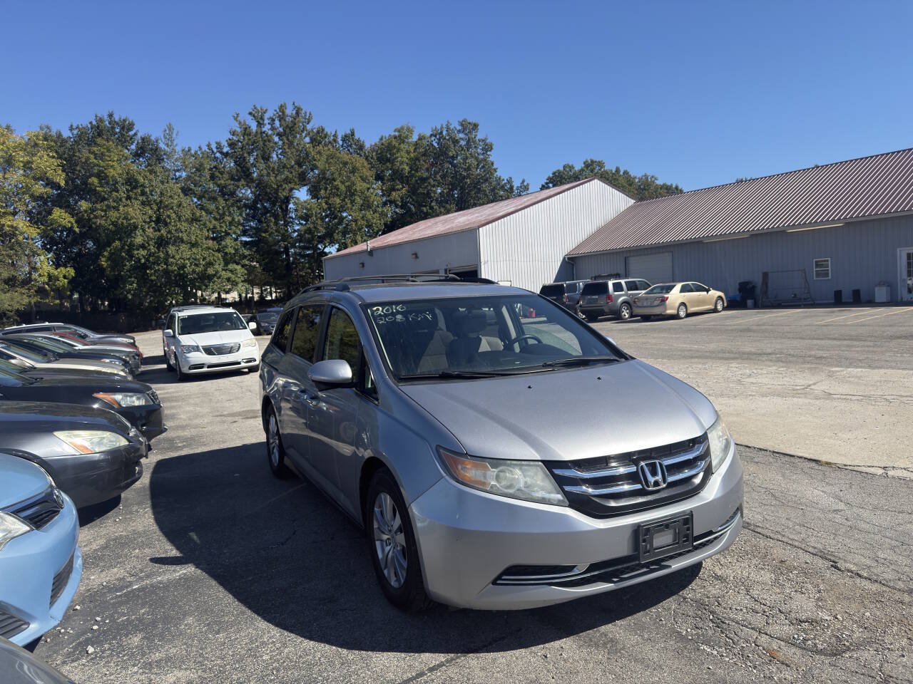 Used 2016 Honda Odyssey SE image 5