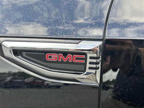 New 2026 GMC Yukon Elevation w/ Elevation Premium Package AWD/4WD image 3