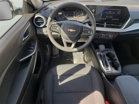 New 2026 Chevrolet Trax LS w/ LS Convenience Package image 16