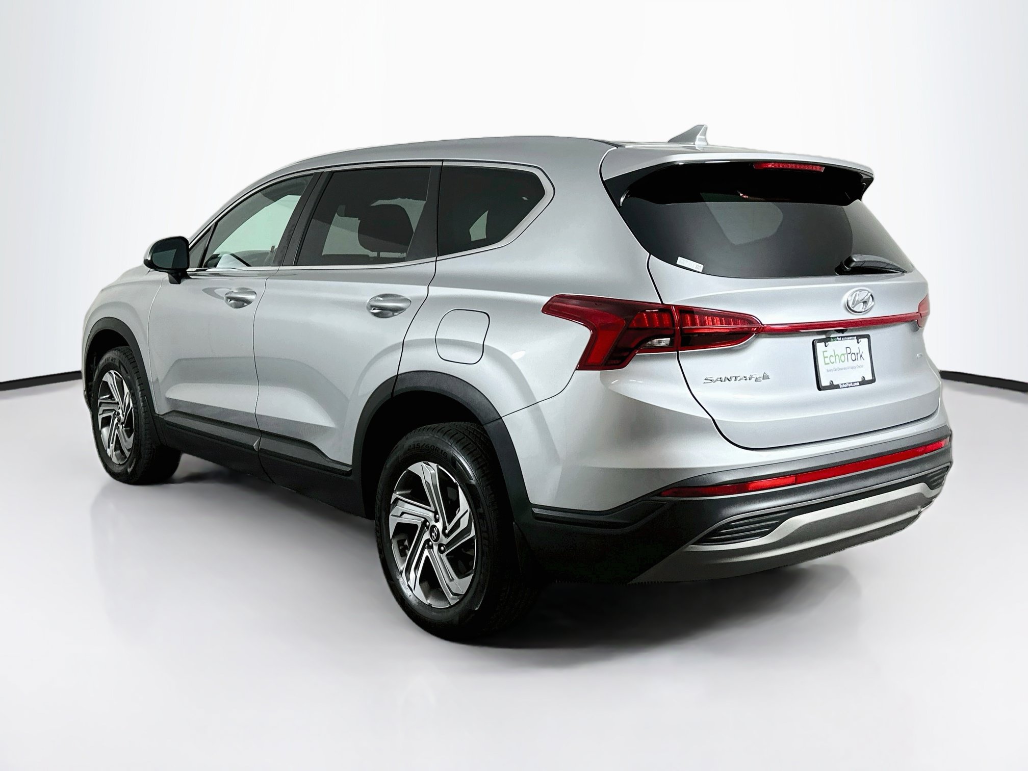 Used 2023 Hyundai Santa Fe SE AWD/4WD image 5