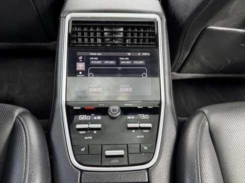 Used 2020 Porsche Panamera 4 image 55