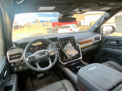 New 2026 GMC Yukon XL Denali w/ Sun & Power Step Package image 39