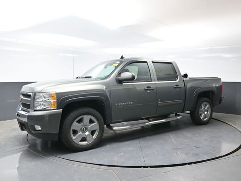 Used 2011 Chevrolet Silverado 1500 LT w/ All-Star Edition AWD/4WD image 8