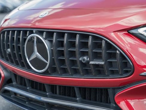 Used 2022 Mercedes-Benz SL 63 AMG 4MATIC image 17