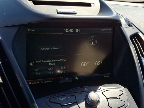 Used 2015 Ford Escape SE w/ Equipment Group 201A FWD image 16