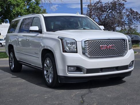 Used 2016 GMC Yukon XL Denali w/ Open Road Package AWD/4WD image 2