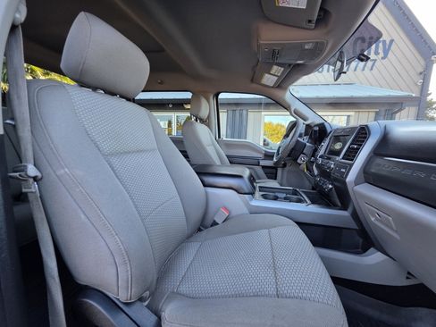 Used 2019 Ford F350 XLT w/ XLT Value Package AWD/4WD image 4