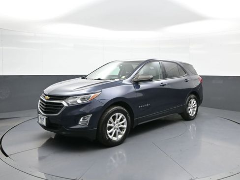 Used 2019 Chevrolet Equinox LS FWD image 10