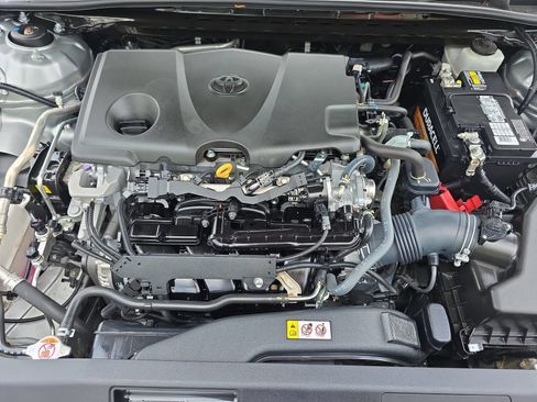 Used 2021 Toyota Camry XSE FWD image 29