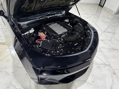 Used 2017 Chevrolet Camaro SS image 5