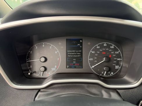 Used 2025 Toyota Corolla SE w/ SE Package FWD image 23