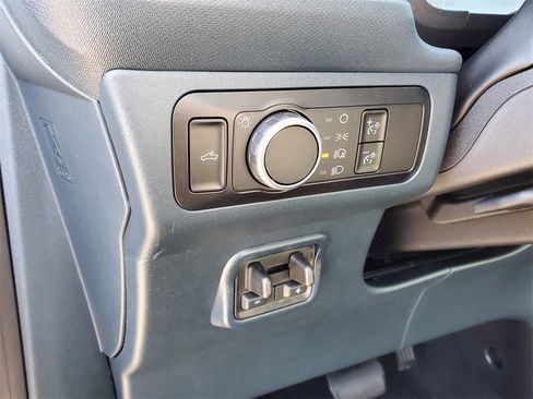 New 2025 Ford Maverick XLT w/ XLT Luxury Package image 13