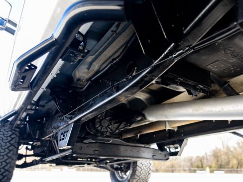 Used 2006 Chevrolet Silverado 2500 LT w/ Heavy-Duty Power Package image 31