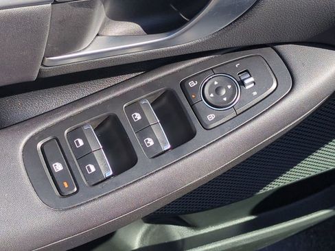 Used 2025 Hyundai Sonata SEL FWD image 13