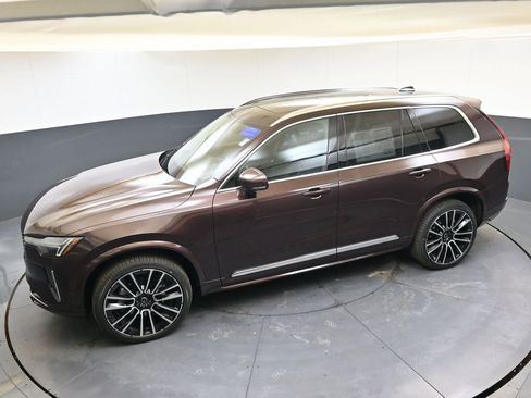 New 2026 Volvo XC90 B6 Plus w/ Protection Package Premier image 48