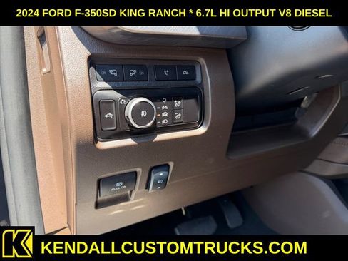 Used 2024 Ford F350 King Ranch AWD/4WD image 22