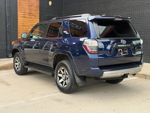 Used 2021 Toyota 4Runner TRD Off-Road Premium w/ Moonroof Package AWD/4WD image 3