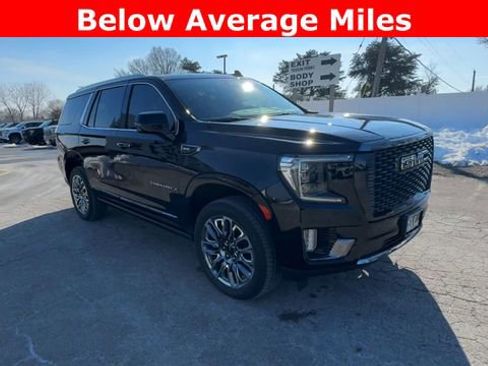Used 2023 GMC Yukon Denali Ultimate image 2