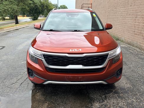 Used 2023 Kia Seltos S w/ Navigation Package AWD/4WD image 8