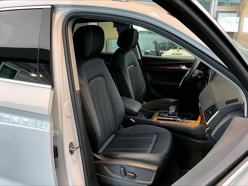 Certified 2023 Audi Q5 2.0T Premium Plus w/ Premium Plus Package image 9