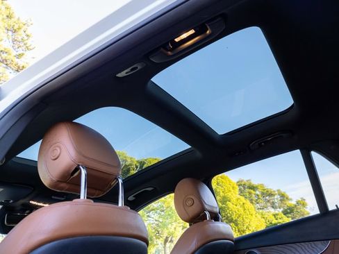 Used 2020 Mercedes-Benz GLC 300 image 35