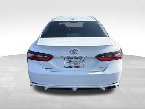 Used 2023 Toyota Camry SE FWD image 4