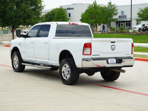 Used 2022 RAM 2500 Big Horn AWD/4WD image 3