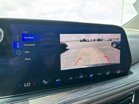 Used 2025 Chevrolet Suburban Z71 w/ Z71 Off-Road Package image 19