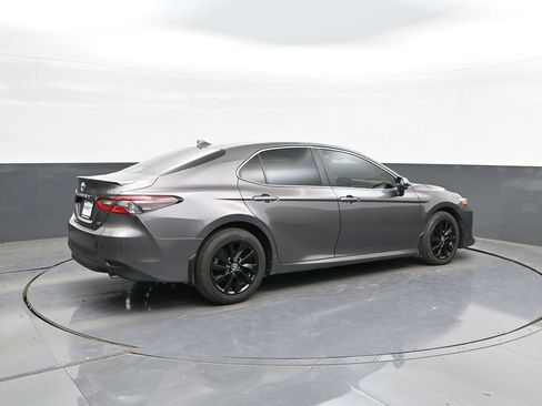 Used 2022 Toyota Camry LE image 15