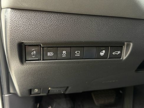 Used 2021 Toyota Venza Limited w/ Advanced Technology Package AWD/4WD image 29
