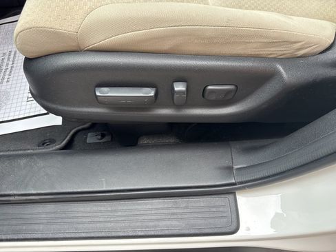 Used 2016 Honda CR-V EX image 32