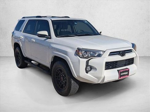 Used 2023 Toyota 4Runner SR5 Premium w/ Moonroof Package image 3