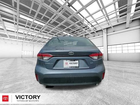 Certified 2025 Toyota Corolla LE image 4