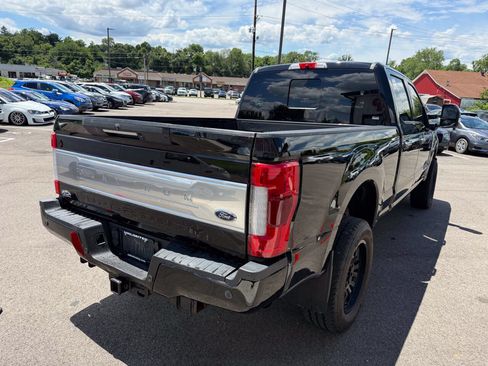 Used 2019 Ford F250 Platinum w/ Platinum Ultimate Package AWD/4WD image 7