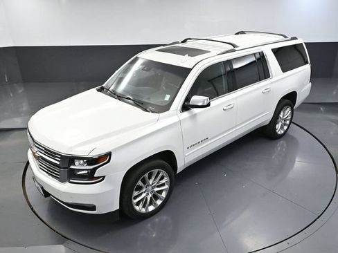 Used 2019 Chevrolet Suburban Premier w/ Premier Plus Edition AWD/4WD image 70
