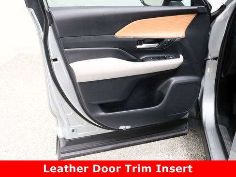 Certified 2024 Toyota Grand Highlander Limited image 12