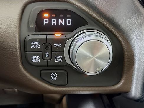 New 2026 RAM 1500 Laramie AWD/4WD image 17