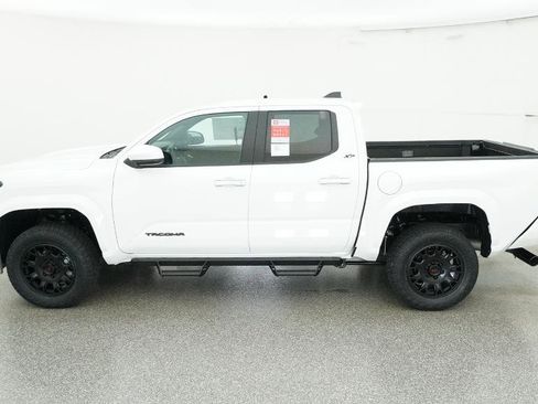 New 2025 Toyota Tacoma SR5 image 3