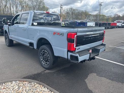 New 2026 Ford F350 Platinum w/ FX4 Off-Road Package AWD/4WD image 5