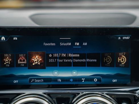 New 2026 Mercedes-Benz GLB 250 4MATIC image 23