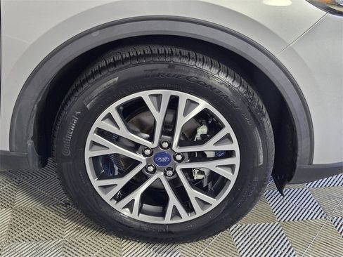 Used 2020 Ford Escape SEL image 17