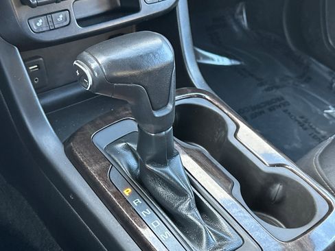 Used 2016 GMC Canyon SLT w/ Driver Alert Package image 32