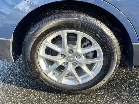 Used 2024 Chevrolet Equinox LS image 9