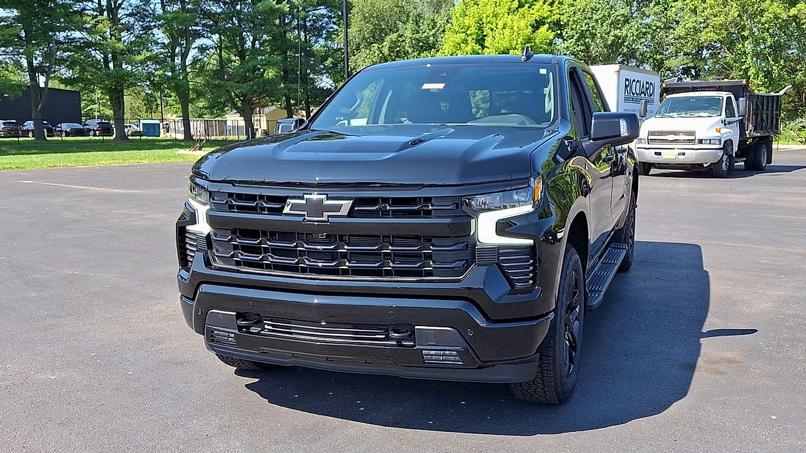 New 2026 Chevrolet Silverado 1500 RST w/ Dark Appearance Package AWD/4WD image 6